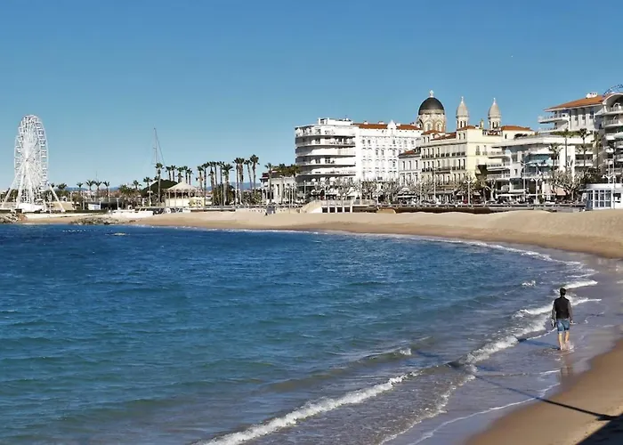 公寓 Avec Terrasse- Front De - Proche Du Centre Et Gare Tgv Saint-Raphaël