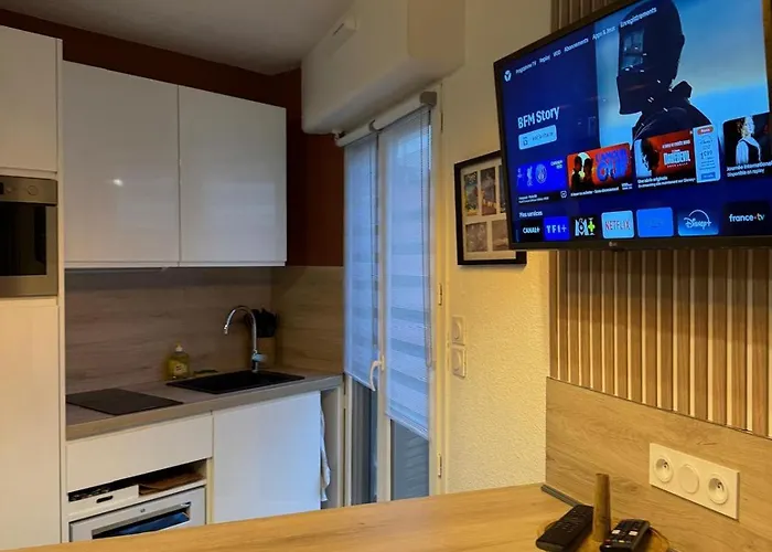 Avec Terrasse- Front De - Proche Du Centre Et Gare Tgv Saint-Raphaël