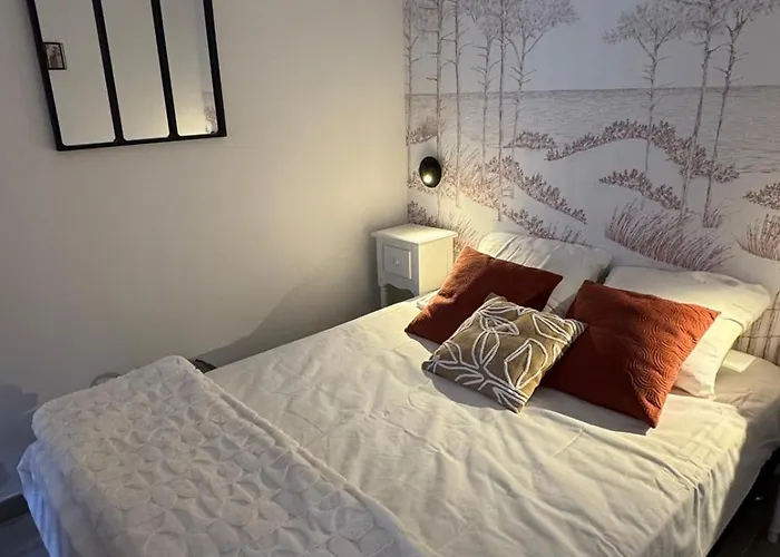 Avec Terrasse- Front De - Proche Du Centre Et Gare Tgv Saint-Raphaël